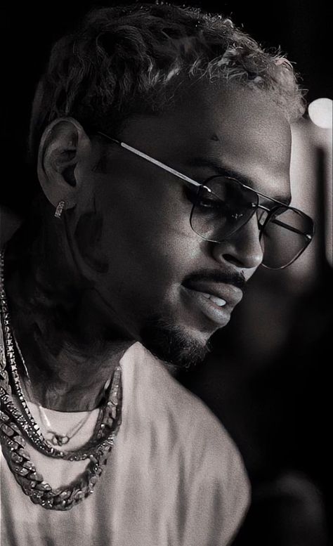 Chris Brown Funny, Chris Brown Photos, Chris Brown Art, Chris Brown Photoshoot, Chris Brown Outfits, Chris Brown Style, Chris Brown Official, Chris Brown Wallpaper, Chris Brown X