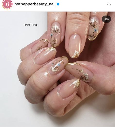 Bridgerton Nails, Europe Nails, Magical Nails, Bohemian Nails, Romantic Academia, Vintage Nails, Aesthetic Nails, Vacation Nails, Gold Paper