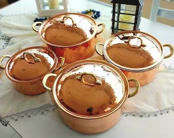 Copper cooking pot,hand hammered copper casserole pot with lid,copper dinner pan,modern copper cookware,copper pot with brass handles - Etsy Portugal Healthy Cookware, Vintage Copper Pots, Copper Pans, Copper Cookware, Pot Set, Copper Pots, Copper Kitchen, Cooking Pot, Metal Tins