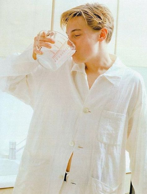 Leo Movie, Leonardo Dicaprio Photos, Leo And Kate, Leonardo Dicaprio 90s, Young Leonardo Dicaprio, I Love Cinema, Leo Dicaprio, Leonardo Dicaprio, Titanic