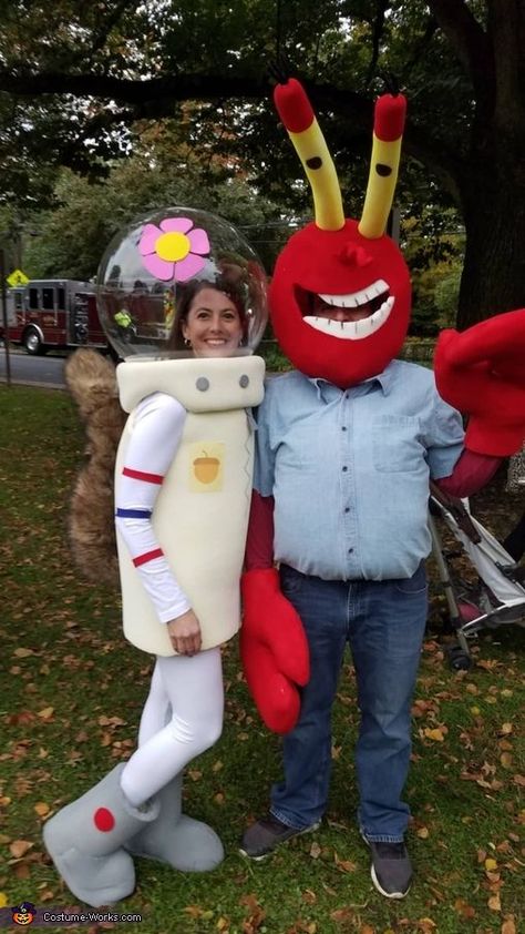 Spongebob Halloween, Spongebob Costume, Halloween City, Halloween Coustumes, Spongebob Birthday, Diy Kostüm, Games Diy, Cute Couple Halloween Costumes, Masks Diy