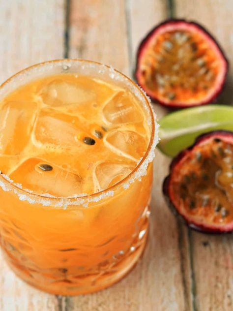 This Passion Fruit Margarita has a delicious combination of sweet and tart, giving a hint of tropical flavor to a classic margarita. If you love cocktails, give this one a go! #margaritas #cocktailrecipes Passion Fruit Margarita Recipe, Passionfruit Margarita, Dumplings Recipe Chinese, Passion Fruit Margarita, Fruit Margarita, Flavored Margaritas, Homemade Dumplings, Classic Margarita, Best Shakes