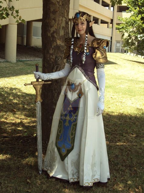 Cosplay - Princess Zelda 2 by Sparqy.deviantart.com on @DeviantArt Zelda Costume, Princesa Zelda, Zelda Cosplay, Zelda Twilight Princess, Video Game Cosplay, Princess Cosplay, Cosplay Tips, Twilight Princess, Cosplay Characters