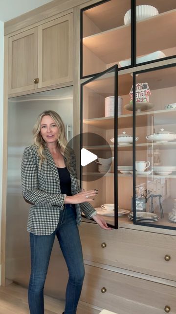 Kelly Griffiths on Instagram: "Save for later: iron glass display cabinets are a timeless addition to any kitchen design! Comment SHOP for links.  LED lighting and hidden hinges are the secret ingredients though and I’ve linked them.   Details: 1. The glass doors have black iron trim. 2. You simply push to open with a magnetic catch at the top. 3. The LED strips are located next to the door hinges and are recessed into the cabinets. They are on one of our kitchen switches. 4. The hinges are on the top and bottom of the doors and only as thick as the cabinet rail. 5. These cabinets are rift sawn white oak.  Follow along for more design details @the_english_modern  Shop this post on my LTK ⬇ https://liketk.it/4Y38w #ltkseasonal #ltkwatchnow #ltkhome  #kitchen #kitchendesign #interiordesignid Upper Glass Kitchen Cabinet Display, Kitchen Glass Cabinets Display Ideas Modern, Reeded Glass Upper Cabinets, Kitchen Ideas With Glass Cabinets, Glass Door Cabinet Kitchen, Glass Wear Cabinet, Black Glass Cabinets Kitchen, Cabinet Door Profiles, What To Put In Glass Kitchen Cabinets