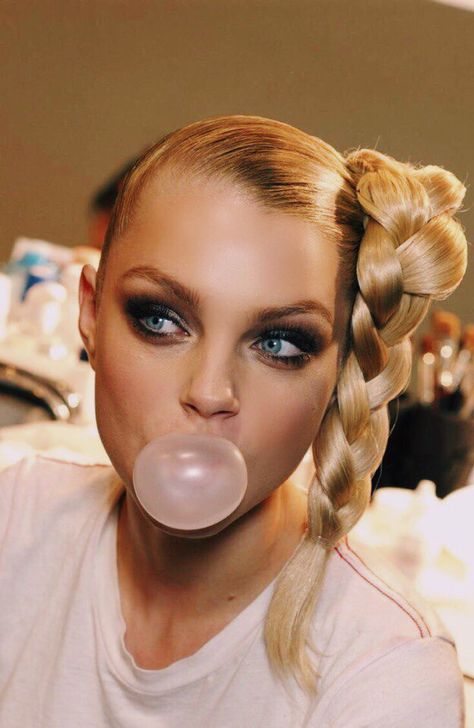 Braids To Try, Coachella 2014, Jessica Stam, Braid Inspiration, Models Backstage, Hair Arrange, Cool Braids, Easy Braids, Best Model