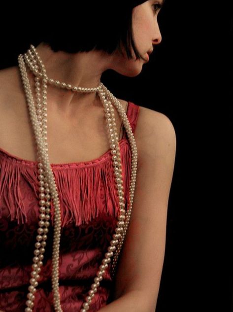 jaqenwho Roaring 20s Aesthetic, Outfit With Pearls, Ask The Dust, Pearls Aesthetic, 20s Aesthetic, 1920s Aesthetic, Walburga Black, Katerina Petrova, Jung So Min