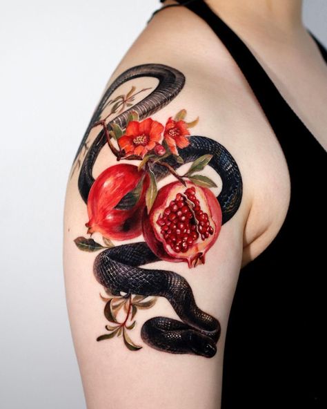 Pomegranate Tattoo, Shoulder Cap Tattoo, Jagua Henna, Food Tattoos, Gorgeous Tattoos, Incredible Tattoos, Snake Tattoo, Feminine Tattoos, Dope Tattoos