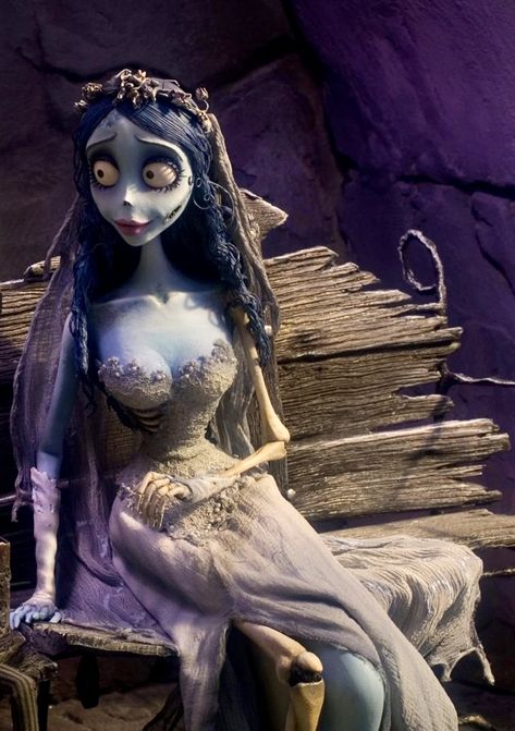 Corpse Bride Characters, Tim Burton Costumes, Corpse Bride Makeup, Corpse Bride Art, Accidental Love, The Corpse Bride, Emily Corpse Bride, Corpse Bride Costume, Tim Burton Corpse Bride