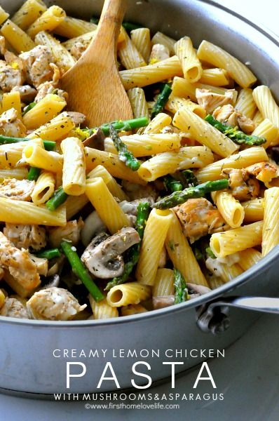 Creamy lemon chicken pasta with mushrooms and asparagus via www.firsthomelovelife.com Rigatoni Sausage Bake, Rigatoni Sausage, Grilled Chicken Caprese, Crisp Asparagus, Creamy Lemon Chicken Pasta, Chicken Mushroom Pasta, Honey Balsamic Chicken, Chicken Caprese, Lemon Chicken Pasta