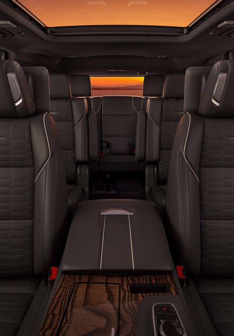 Big Cars For Family, Escalade Interior, 2024 Escalade, 2023 Escalade, Cadillac Escalade Aesthetic, Cadilac Escaled Interior, Big Family Car, Caddilac Escalade Interior, Escalade V