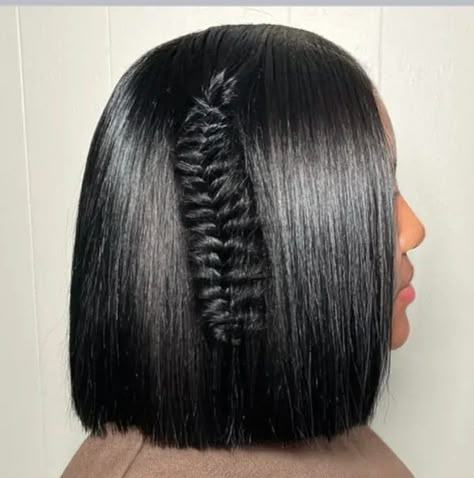 Bob With Fishtail Braid, Hair Muse, Straight Bob Wig, Girl Hair Colors, Bob Cut Wigs, Wig Shop, Natural Hair Short Cuts, Goddess Braids Hairstyles, Wig Straight