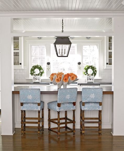 Coastal Kitchen, Cottage Design, Cool Ideas, Kitchen Redo, Cottage Kitchen, Open Kitchen, Beautiful Kitchens, The Bar, White Kitchen