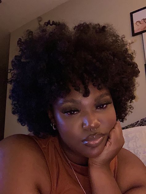 Bangs On 4c Hair, Short Coily Hair, Short Curly Fro, Short Curly Hair Black Women, 3c Hairstyles Short, Short 4b Hair, Coils On Natural Hair, Fro Hawk, Short 4c Hair