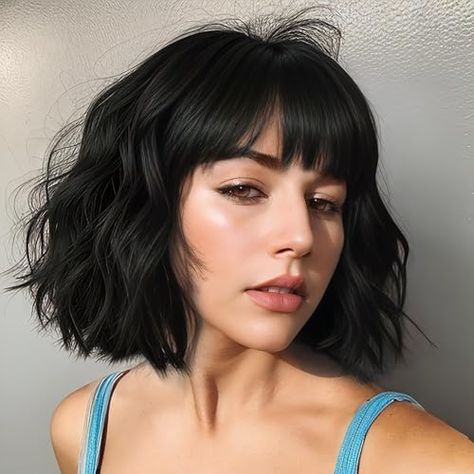 Mini Bob Haircut, French Bob With Bangs, French Bob Hairstyles, Short French Bob, Bangs Round Faces, Mini Bob, Flapper Era, Short French, French Bob