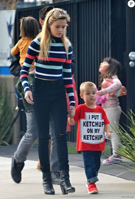 Ava Phillippe Reese Witherspoon Kids, Ava Elizabeth, Ava Elizabeth Phillippe, Ava Phillippe, Ryan Phillippe, Family Support, Celebrity Kids, Little Brother, Reese Witherspoon