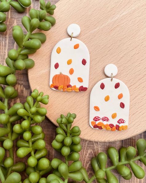 Fall Polymer Clay Earrings, Faire Wholesale, Fall Polymer Clay, Polymer Clay Halloween, Polymer Clay Flower Jewelry, Boutique Wholesale, Handmade Clay Jewelry, Polymer Clay Jewelry Diy, Clay Animals