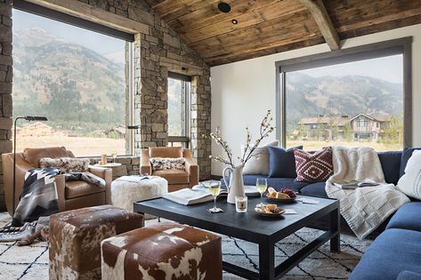 Norway House, Mountain Interiors, Bunk Rooms, Dining Room Seating, Jackson Hole Wyoming, Luxury Cabin, Twin Bunk Beds, Timber House, Luxury Rentals