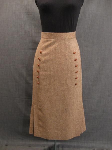 . Vintage Brown Skirt For Work, Vintage Brown Skirt For Workwear, 1930 Skirt, 1930s Skirt, Classic Costumes, Retro Brown Skirt With Button Closure, 1940s Skirt, 1930s Clothes, Beige Pencil Skirt