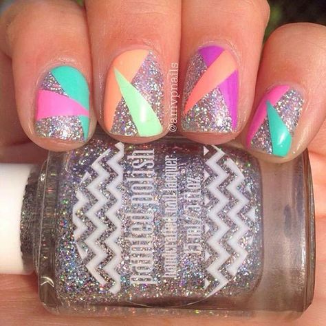 42 Playful Nail Art Designs for Summer 80s Nails, Nail Artwork, Unghie Nail Art, Video Makeup, Summer Nail Art, Colorful Nail, Manicure Gel, Nail Art Designs Summer, Crazy Nails