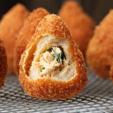 Brazilian Chicken Croquettes (coxinha) Coxinha Recipe, Brazilian Cake, Brazilian Chicken, Finger Food Recipes, Chicken Croquettes, Croquettes Recipe, Latin Recipes, America Food, Savory Chicken