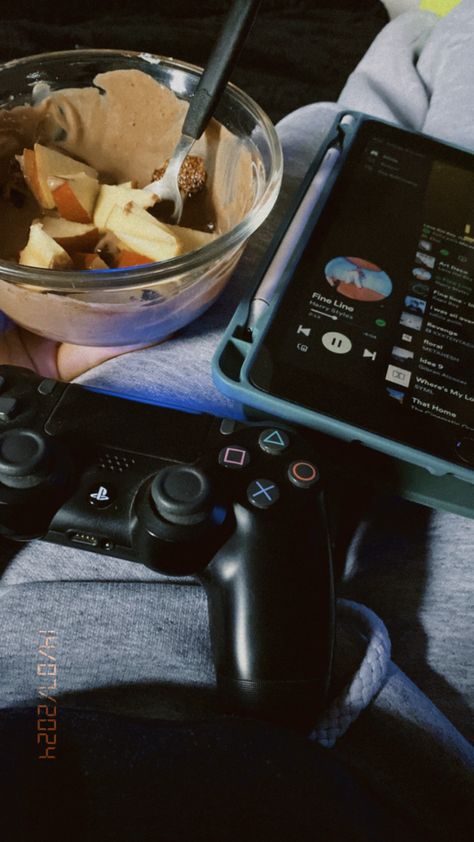 #playstation #videogames #music Playing Videogame Aesthetic, Playstation Pfp, Playstation Aesthetic, Videogame Aesthetic, Video Games Playstation, Aesthetic Picture, Random Pictures, Girls Play, Playing Video Games