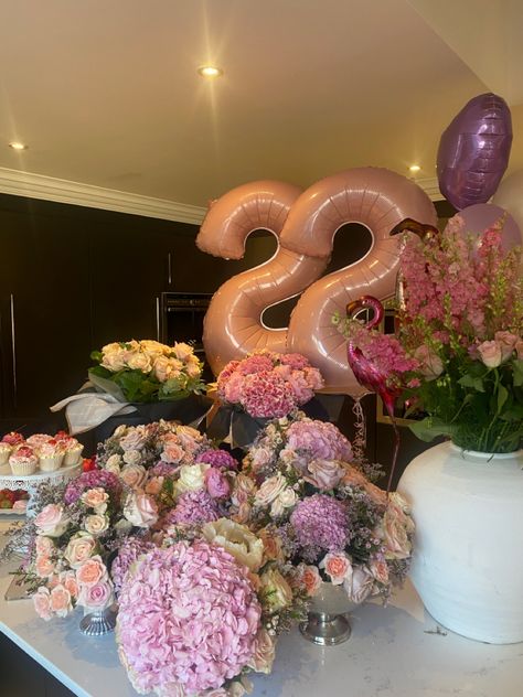 Birthday Dream, 22 Birthday, Birthday Goals, Feeling 22, Cute Birthday Ideas, 23rd Birthday, 22nd Birthday, Teen Birthday, Pretty Birthday Cakes