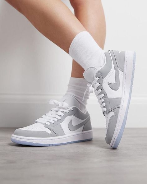 Jordan Wolf Grey, Jordan 1 Low Wolf Grey, Jordan Ones, Dunks Nike, Fresh Shoes, Swag Shoes, Air Jordan 1 Low, Jordan 1 Low, Happy Lifestyle