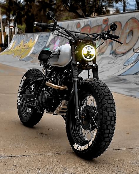 Honda Tracker by @azfercustoms . #honda #hondatracker #hondacustom #tracker #scrambler #caferacer #caferacersofinstagram #motorcycle #clothesstylestores #clothing Custom Scrambler Motorcycle, Scrambler Motorcycle Ideas, Yamaha Scrambler, Motos Scrambler, Honda Custom, Motorcycle Restoration, Honda Wing, Custom Dirt Bike, Custom Scrambler