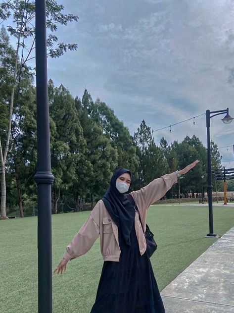 Syar'i Aesthetic, Outfit Ke Kampus, Outfit Muslim, Muslimah Outfit, Long Skirt Fashion, Muslim Fashion Hijab Outfits, Muslim Outfits Casual, Muslim Fashion Hijab, Muslimah Aesthetic