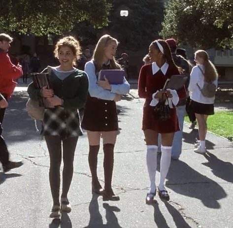 Cher Outfits, Clueless Fashion, 90s Inspired Outfits, Clueless Outfits, 90s Fashion Outfits, Movies Outfit, 90s Outfit, Movie Fashion, School Uniforms