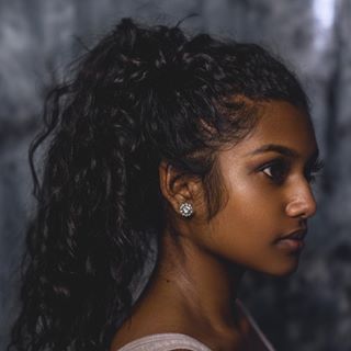 So beautiful, so luscious. | 17 Stunning People Who Will Make You Wish You Had Curly Hair Drawing Lips, Wave Hair, Hair Natural, Black Is Beautiful, Beautiful Black Women, Young Woman, Black Beauty, Pretty Face, Hair Goals