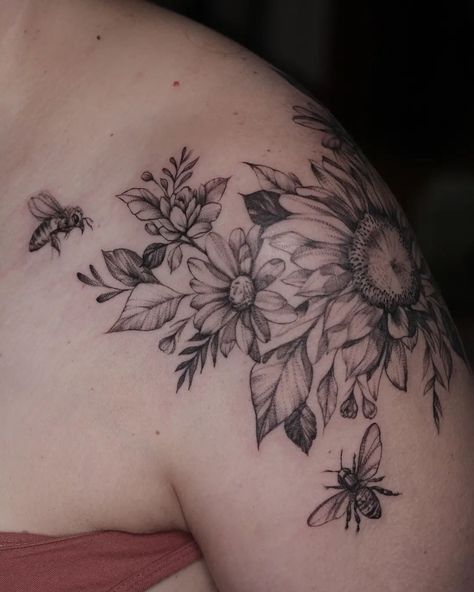 Sunflower And Fern Tattoo, Bee Daisy Tattoo, Sunflower Tattoo With Bee, Sunflower And Honey Bee Tattoo, Sunflower Bee Tattoo, Bee Shoulder Tattoo, Fern Collar Bone Tattoo, Botanical Shoulder Tattoo, Sunflower And Bee Tattoo