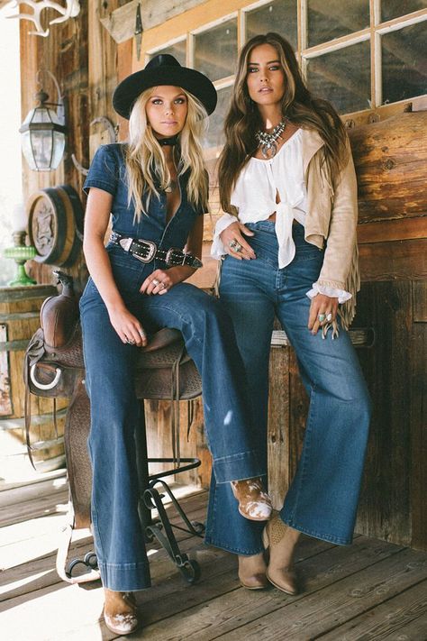 Cute Rodeo Outfits For Women, Cute Rodeo Outfits, Country Concert Outfit Winter, Concert Outfit Fall, Concert Outfit Winter, Boho Fall Outfits, Wilde Westen, Mode Hippie, Looks Country