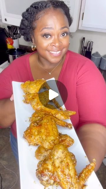 Easy Wing Recipes, Oven Wings Crispy, Parmesan Garlic Wings, Garlic Parmesan Seasoning, Parmesan Chicken Wings Baked, Wings Recipe Oven, Whole Chicken Wings, Chicken Wings Recipe Oven, Garlic Parmesan Wings Recipe