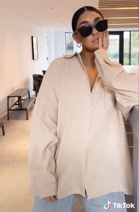 Oversized Shirt Outfit, Rebellious Fashion, Oversize Outfit, Look Zara, Beige Shirt, Oversized Outfit, Beige Outfit, Coat Outfit, Blazer Outfit