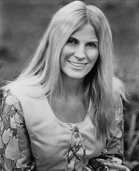 Skeeter Davis, Facebook Ideas, 90s Country Music, Old Country Music, Jerry Lee Lewis, Western Music, Grand Ole Opry, Country Music Artists, Country Music Stars