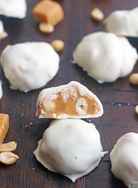 Polar bear claws are a delicious combination of caramel and salted peanuts dipped in white chocolate. They're so simple to make and are crazy delicious. Polar Bear Paws, Bear Claw Recipe, Polar Bear Paw, Paw Cookies, Popular Desserts Recipes, Salted Peanuts, Twice Baked Potatoes Casserole, Most Popular Desserts, Candy Recipes Homemade