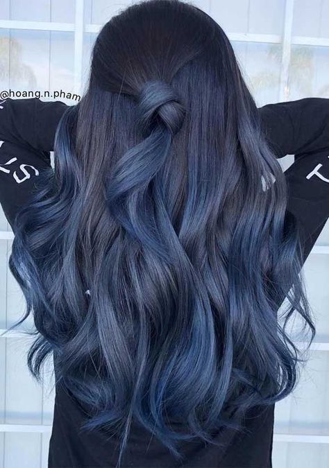 Blue Ombre Hair, Fall Hair Color Trends, Balayage Hair Dark, Hair Color Purple, Balayage Hair Blonde, Pretty Hair Color, Trendy Hair Color, Hair Color Blue, Dye My Hair