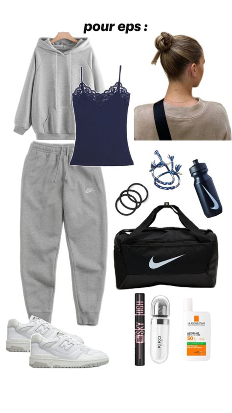 Simple Outfit Ideas, Nike Track Pants, Simple Outfit, Black Nike, Simple Outfits, Black Nikes, Track Pants, Track, Outfit Ideas