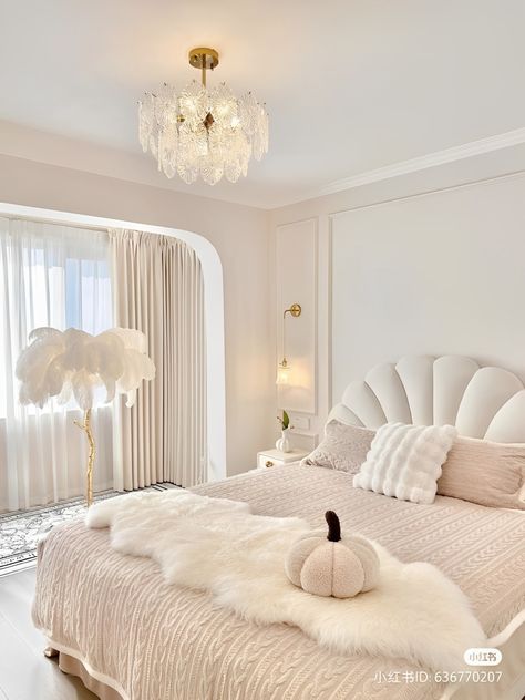 Treat yourself to a little bit of luxury and turn your bedroom into a dreamy escape like this Rosy Pink Paradise✨💤 🌸Petal Bed Frame linked in bio 🛏️🌸 ................................................................................ #bedroom #interiordesign #elegant #luxurybedroom #luxuryhomes #bedroominteriordesigners #bedroomideas2024 #neutral #pink #pinkroom #pumpkin #Petal #gold #petalbedhead #bedframe #baddie #luxurybedroom #bedroominteriordesign Makeover Bedroom, Redecorate Bedroom, Dream House Rooms, Room Makeover Bedroom, Dream Room Inspiration, Room Makeover Inspiration, Cozy Room, Room Ideas Bedroom, Room Inspiration Bedroom