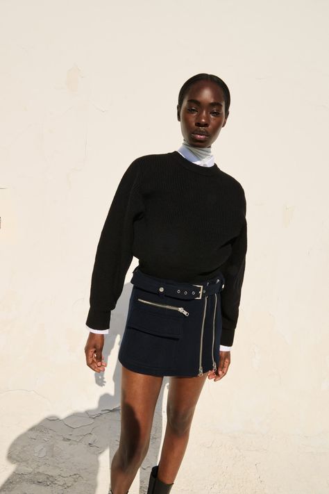 Prada Skirt, Fall 2023 Ready To Wear, 2023 Ready To Wear Collection, 2023 Ready To Wear, Fall Skirts, Spring 2023, Winter 2023, Fall 2023, Celebrity Outfits