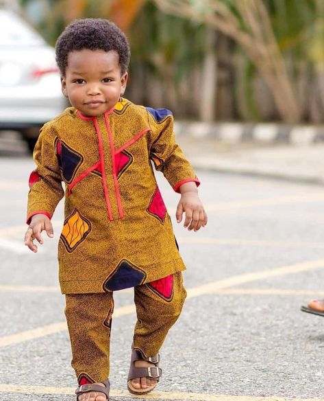 Baby African Clothes, African Kids Clothes, Ankara Styles For Kids, Christmas Promo, Black Kids Fashion, Kids Dress Boys, African Wear Styles For Men, Latest African Men Fashion, African Dresses Men