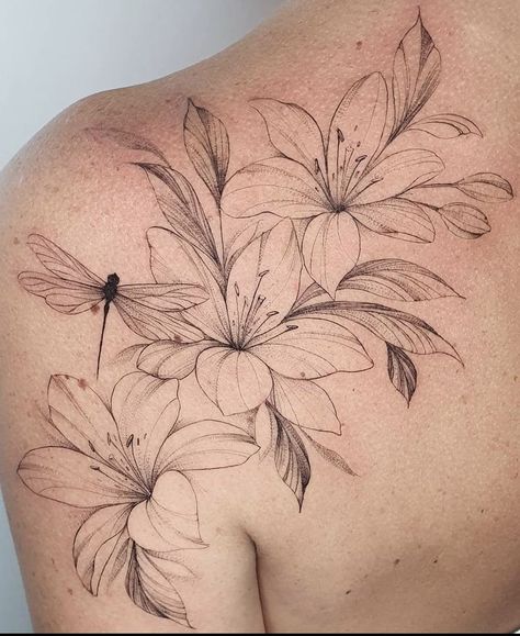 Name Tattoo For Women, Kids Name Tattoo, Lilly Tattoo Design, Shoulder Tattoo Designs, Drawing Tattoo Ideas, Tiger Lily Tattoos, Feminine Shoulder Tattoos, Water Lily Tattoos, Lillies Tattoo