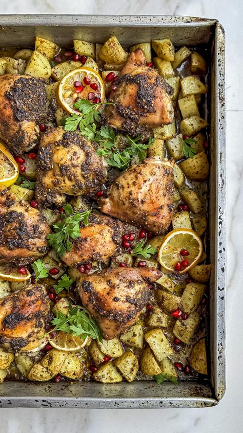 Delectable Zaatar Chicken and Roasted Potatoes - Cooking with Zahra Recipes With Zaatar, Zatar Chicken Recipes, Zaatar Recipe Dinners, Roasted Potatoes And Chicken, Zaatar Recipes, Chicken And Roasted Potatoes, Slow Roast Chicken, Whole Chicken Recipes Oven, Zaatar Chicken