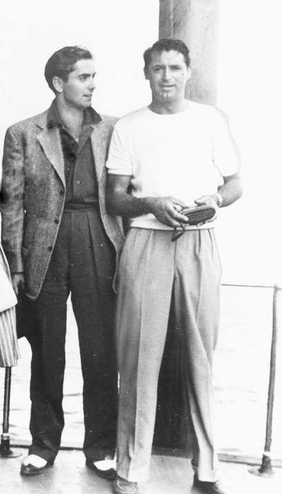 C. Late 1930's - Actors Tyrone Power & Cary Grant Tyrone Power, Septième Art, Hollywood Men, Hooray For Hollywood, Classic Movie Stars, Cary Grant, Actrices Hollywood, Hollywood Legends, Golden Age Of Hollywood