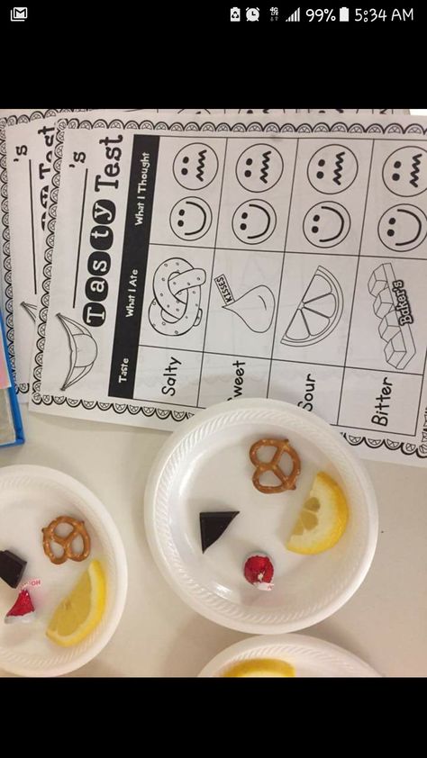 Cute taste test recording sheet Taste Test Preschool 5 Senses, Preschool Taste Test Activity, Taste Test Preschool, 3k Classroom, Afterschool Crafts, Kindergarten Science Lessons, Five Senses Preschool, Preschool Food, Classroom Designs