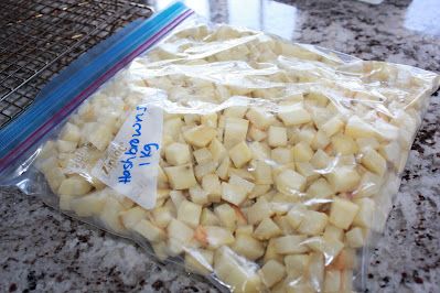 Sisters Luv 2 Cook: Homemade Frozen Diced Hashbrowns Diy Freezer Hashbrowns, How To Freeze Hashbrowns, How To Freeze Potatoes For Hashbrowns, Homemade Frozen Hashbrowns, Freezer Hashbrowns Homemade, Homemade Hashbrowns Shredded To Freeze, Freezing Potatoes For Hashbrowns, Diced Hashbrown Recipes, Freezer Hashbrowns