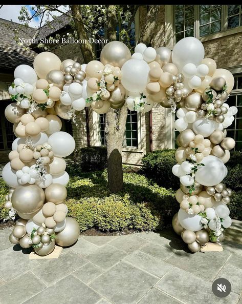 Ballon Arch Wedding Reception, Balloon Entrance Decor, Balloon Ring Backdrop, Engagement Party Balloon Arch, Balloon Arch Entrance, Balloon Entrance, Wedding Balloon Arch, Engagement Party Balloons, Balloon Arch Wedding