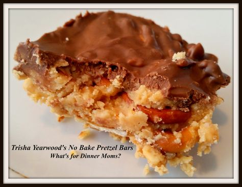 Tricia Yearwood Recipes, Pretzel Chocolate, Trisha Yearwood Recipes, Fall Dessert Recipes Easy, Pretzel Bars, Baked Pretzels, Peanut Butter Balls Recipe, Protein Cake, Trisha Yearwood