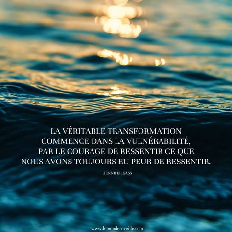 “La véritable transformation commence dans la vulnérabilité, par le courage de ressentir ce que nous avons toujours eu peur de ressentir. #citations” Citation Courage, Coach Quotes, Zen, Speaker, Spirituality, Mindfulness, Lockscreen Screenshot, On Twitter, Twitter